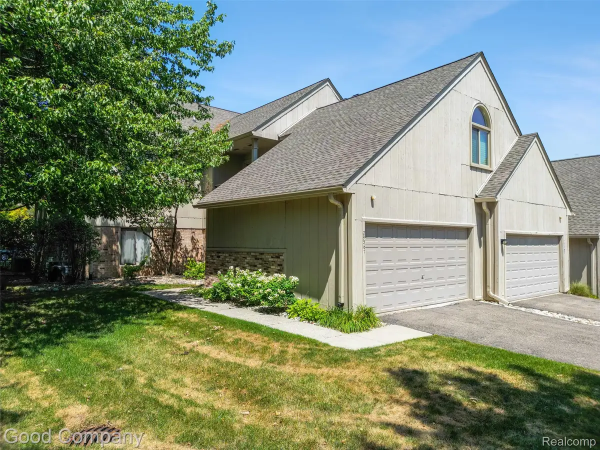 29367 Laurel Drive, Farmington Hills, MI 48331 - #1