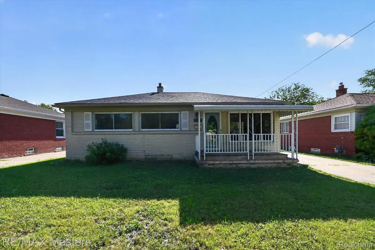 29787 Red Cedar Drive, Flat Rock, MI 48134 - #1