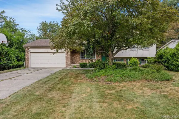 20116 Rippling Lane, Northville, MI 48167
