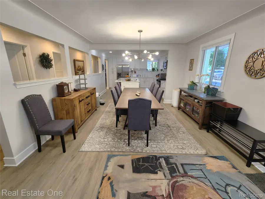 532 Nichols Road, Auburn Hills, MI 48326 - #3