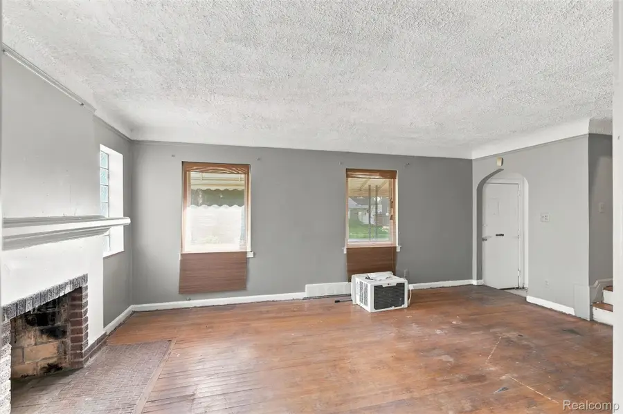 5929 Newport Street, Detroit, MI 48213 - #3
