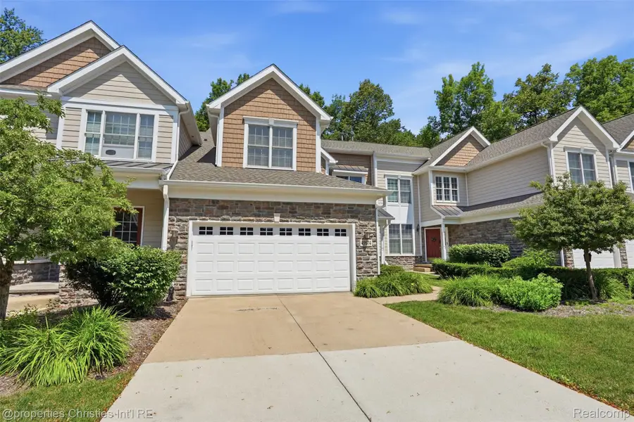 49674 Timber Trail, Novi, MI 48374 - #3