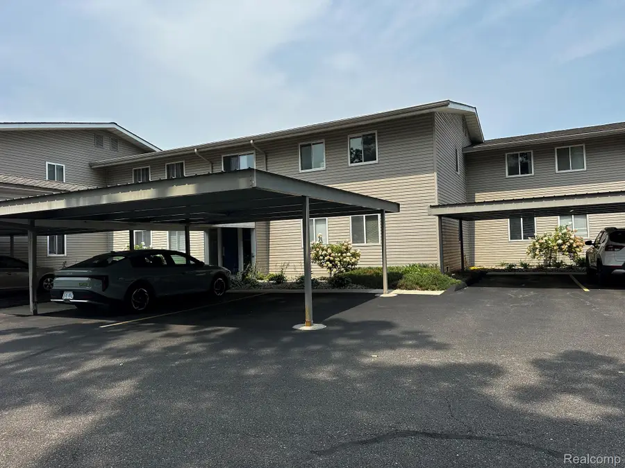 4932 Lake Point Drive, Waterford, MI 48329 - #2