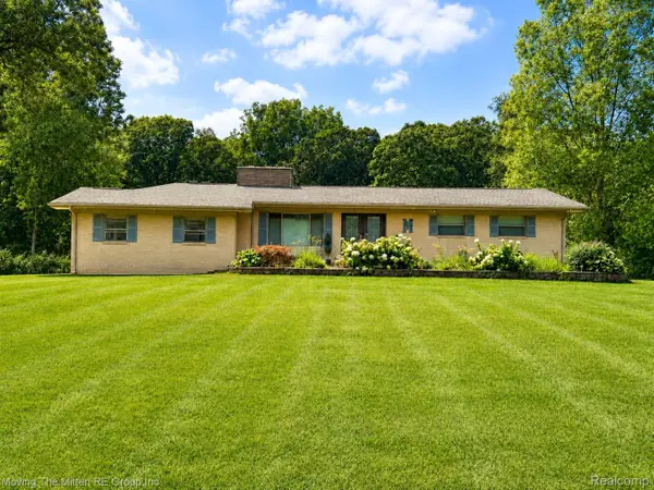 24294 Martinsville Road, Belleville, MI 48111
