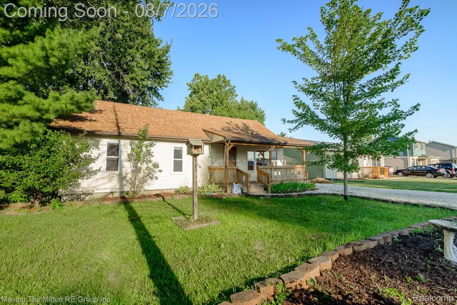 26247 Weigel Road, New Boston, MI 48164 - #3