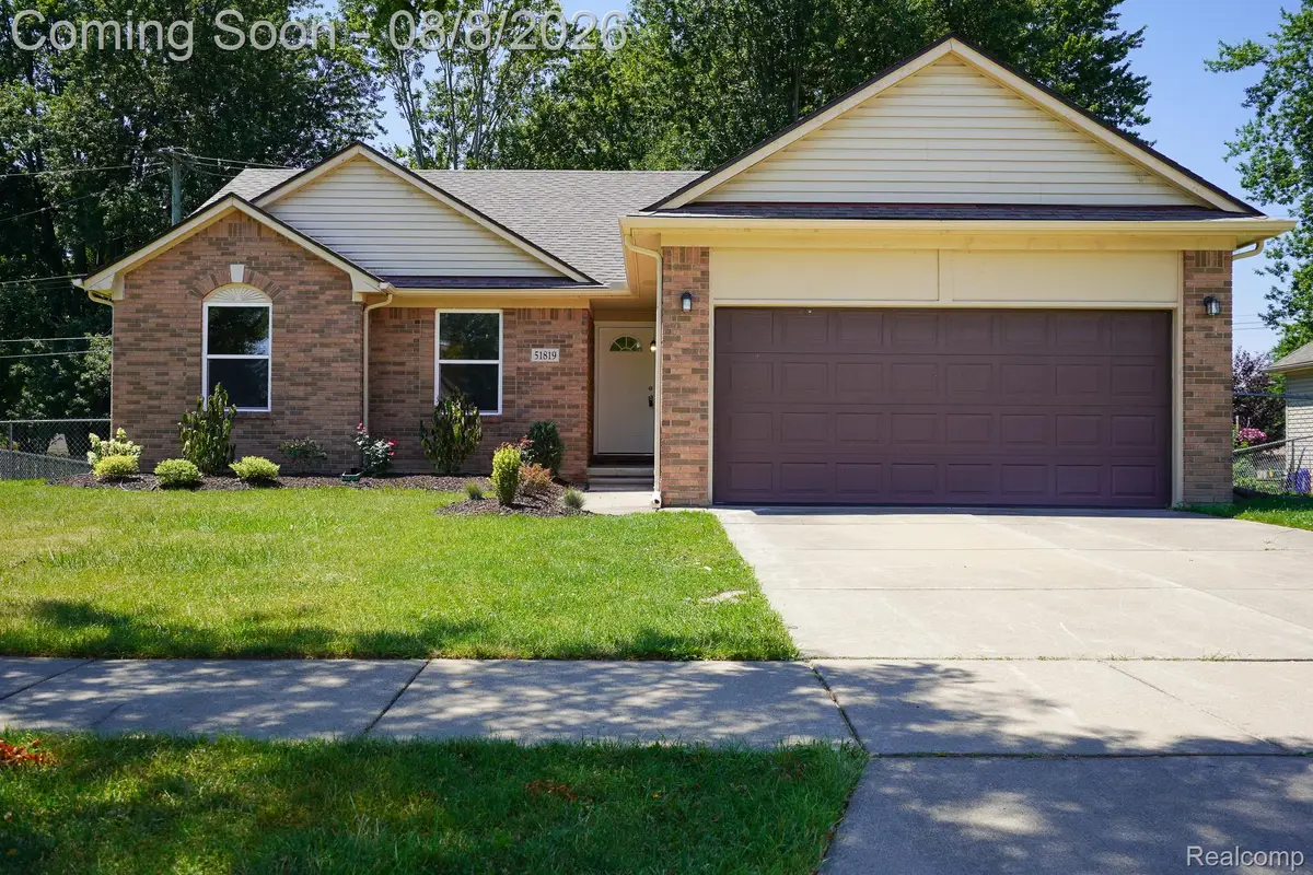 51819 Kings Pointe Drive, New Baltimore, MI 48047 - #1