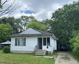 4520 Edwards Avenue, Flint, MI 48505 - #1