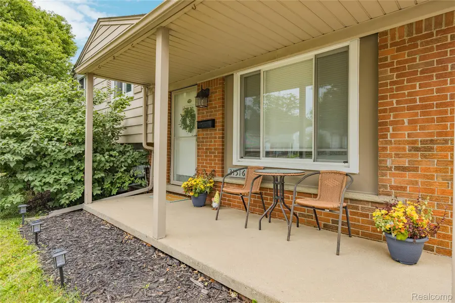 31516 Saint Margaret Street, Saint Clair Shores, MI 48082 - #2