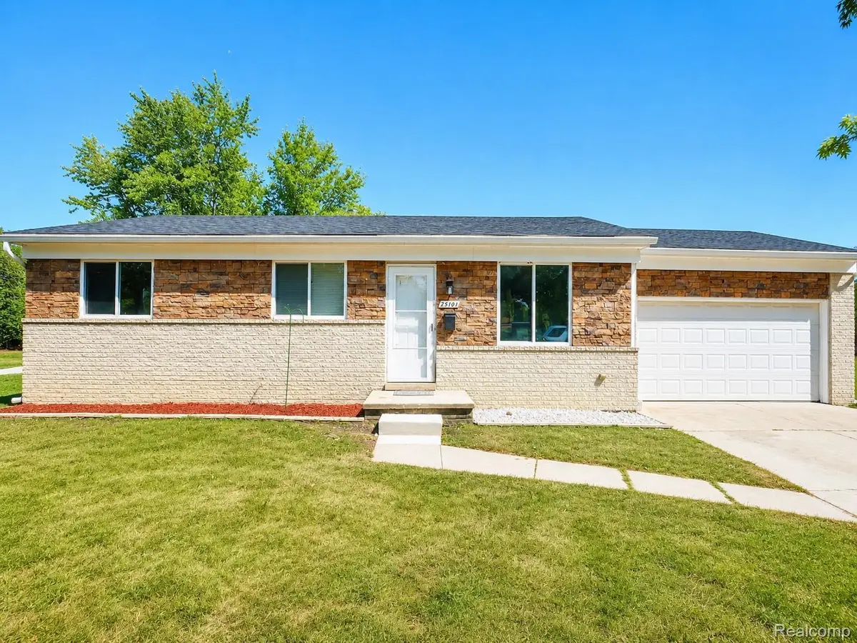 25101 Masch Avenue, Warren, MI 48091 - #1