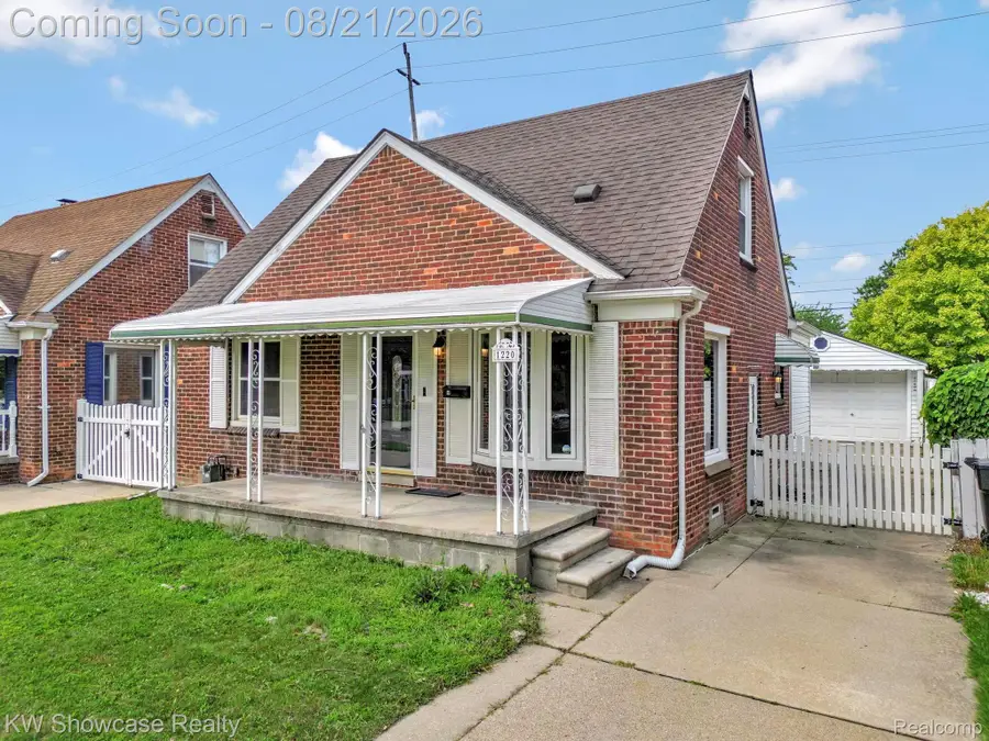 1220 12th Street, Wyandotte, MI 48192 - #2