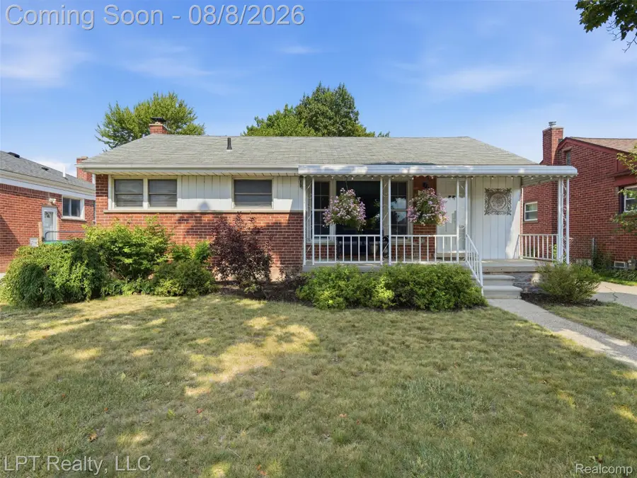 230 Helen Street, Garden City, MI 48135 - #2