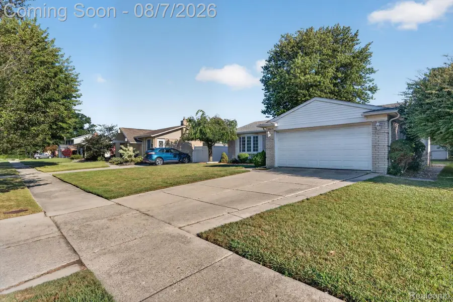 20674 Bourassa Avenue, Brownstown, MI 48183 - #3
