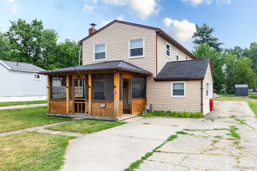 3114 Bessie Street, Auburn Hills, MI 48326 - #2