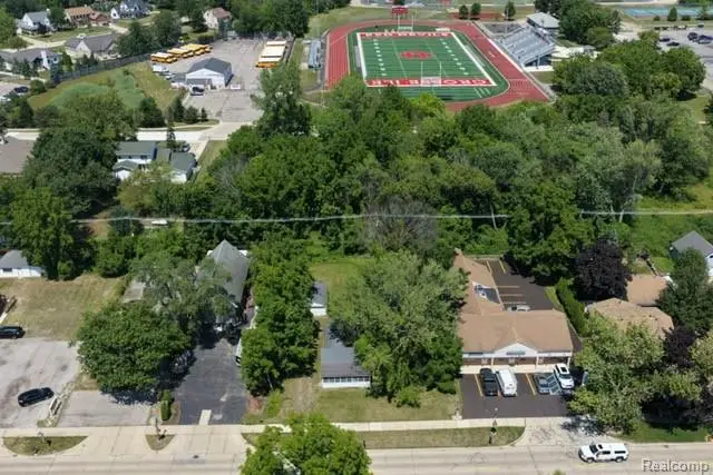 8120 Macomb Street, Grosse Ile, MI 48138 - #2