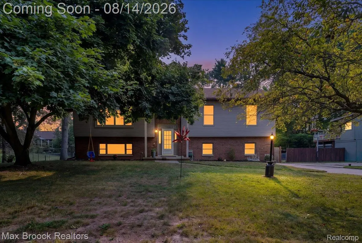1753 Weymouth Street, West Bloomfield, MI 48324 - #1