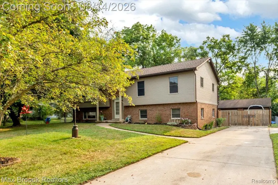 1753 Weymouth Street, West Bloomfield, MI 48324 - #3