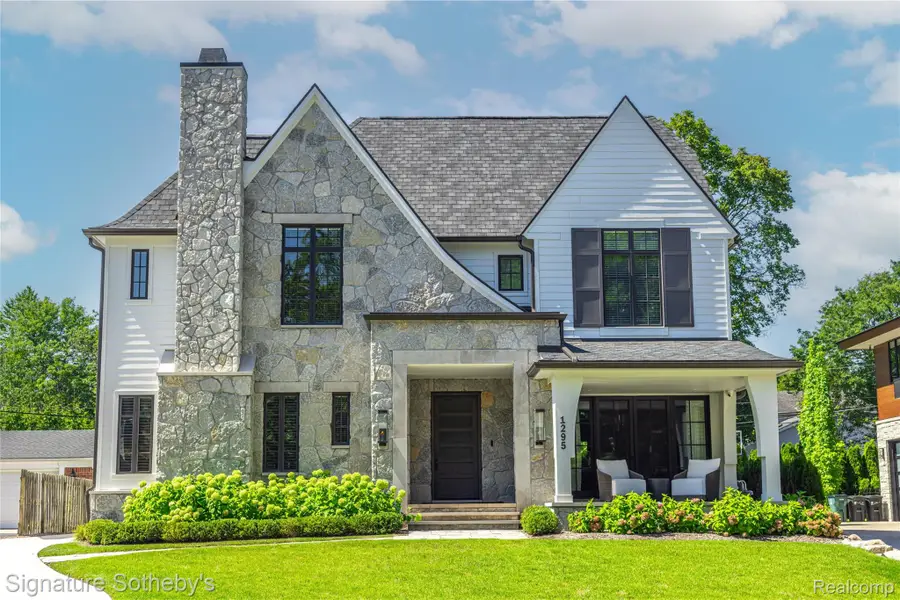 1295 Lakeside Drive, Birmingham, MI 48009 - #2
