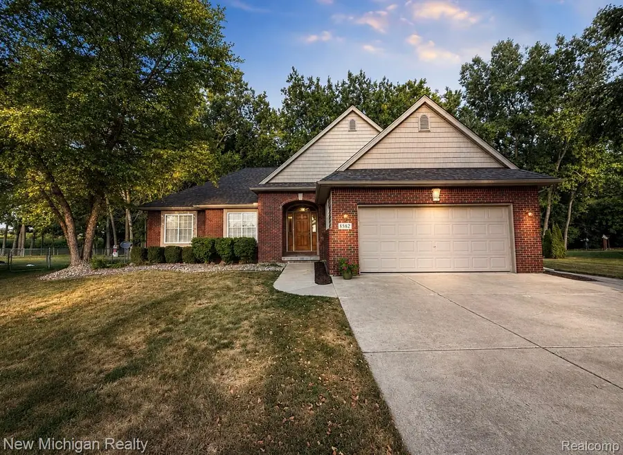 8582 Devin Drive, Davison, MI 48423 - #2