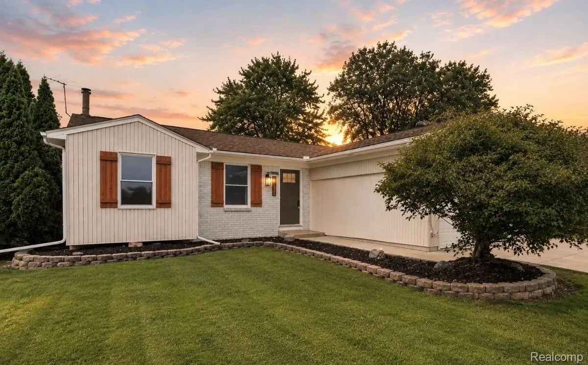 27057 Clark Circle, Chesterfield, MI 48051 - #1