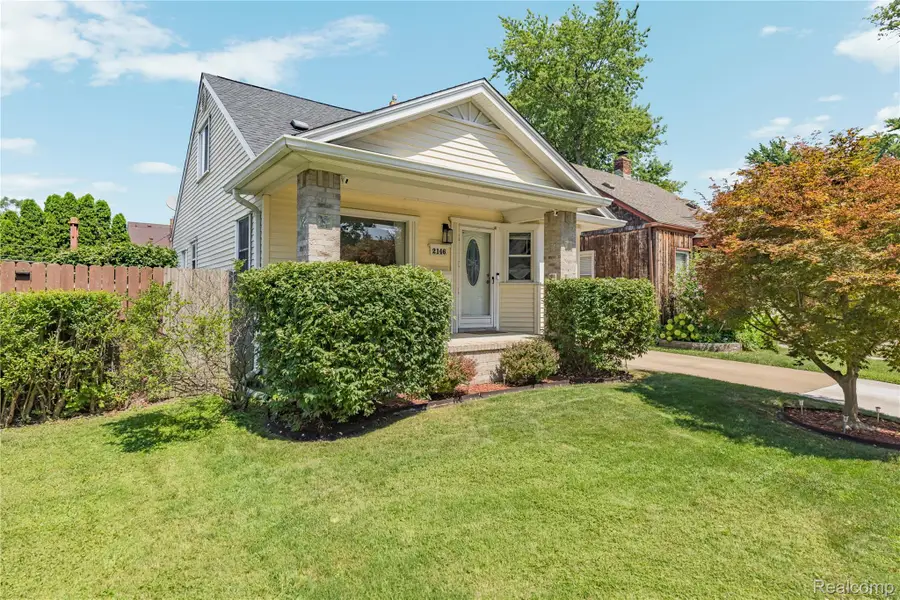 2146 Russell Avenue, Lincoln Park, MI 48146 - #3