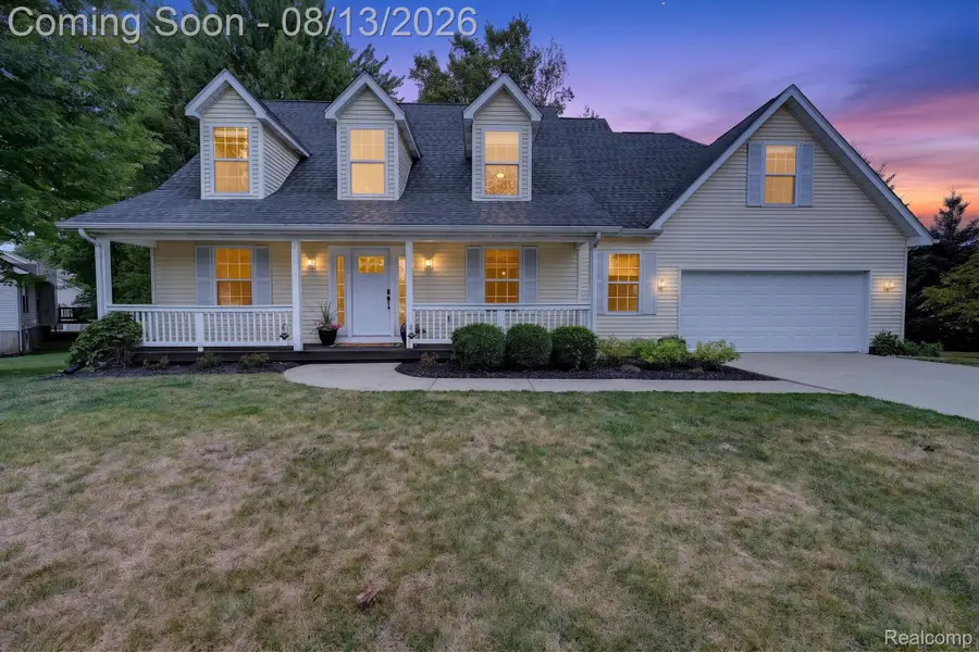 2028 Waterside Drive, Fenton, MI 48430 - #2
