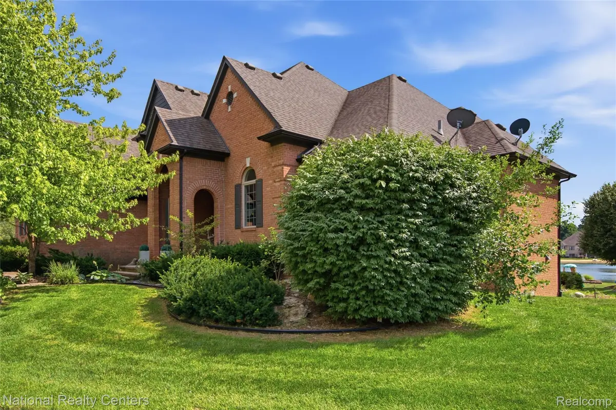 11908 Cedarwood Drive, Shelby, MI 48315 - #1