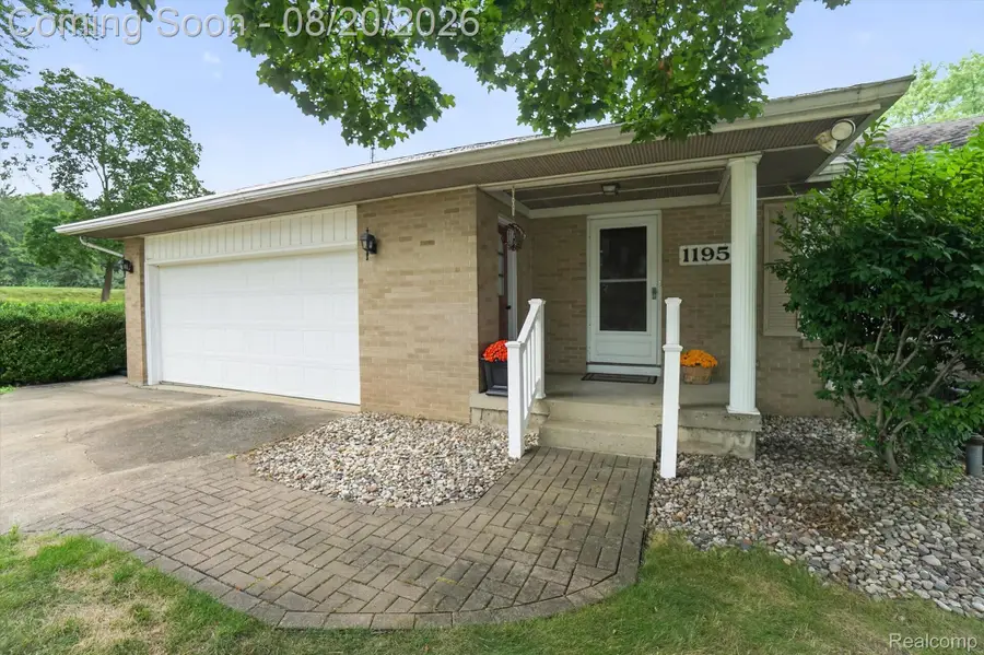 1195 56th Street Sw, Wyoming, MI 49509 - #2