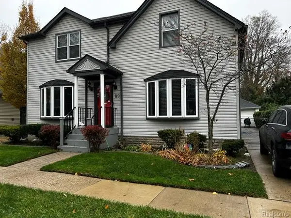 89 Muir Road, GrossePointe, MI 48236