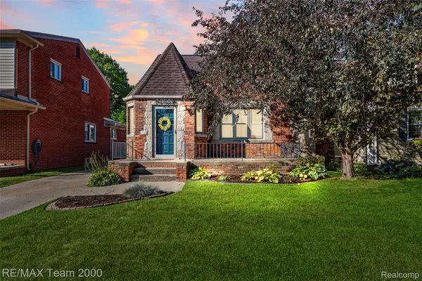 22501 Olmstead Street, Dearborn, MI 48124