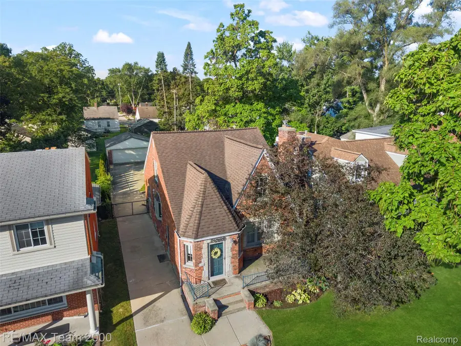 22501 Olmstead Street, Dearborn, MI 48124 - #3