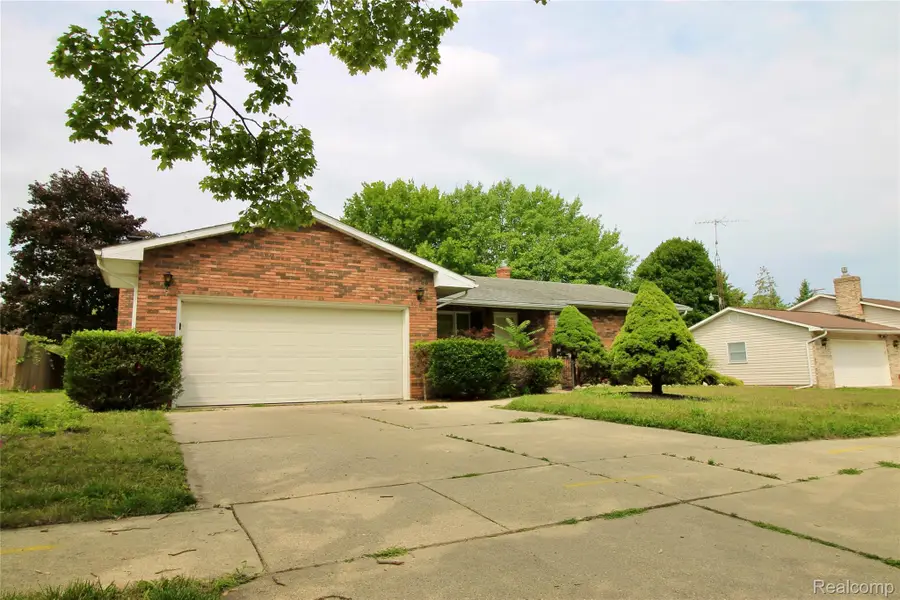 403 N Wickshire Lane, Durand, MI 48429 - #2