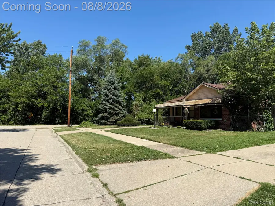 16196 Thomas Avenue, Allen Park, MI 48101 - #3