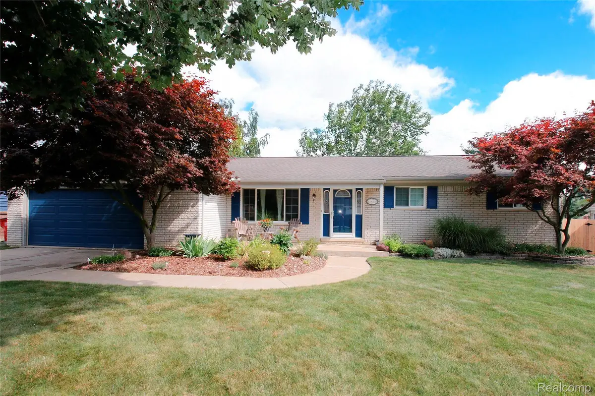 11429 S Crestline Drive, Washington, MI 48095 - #1