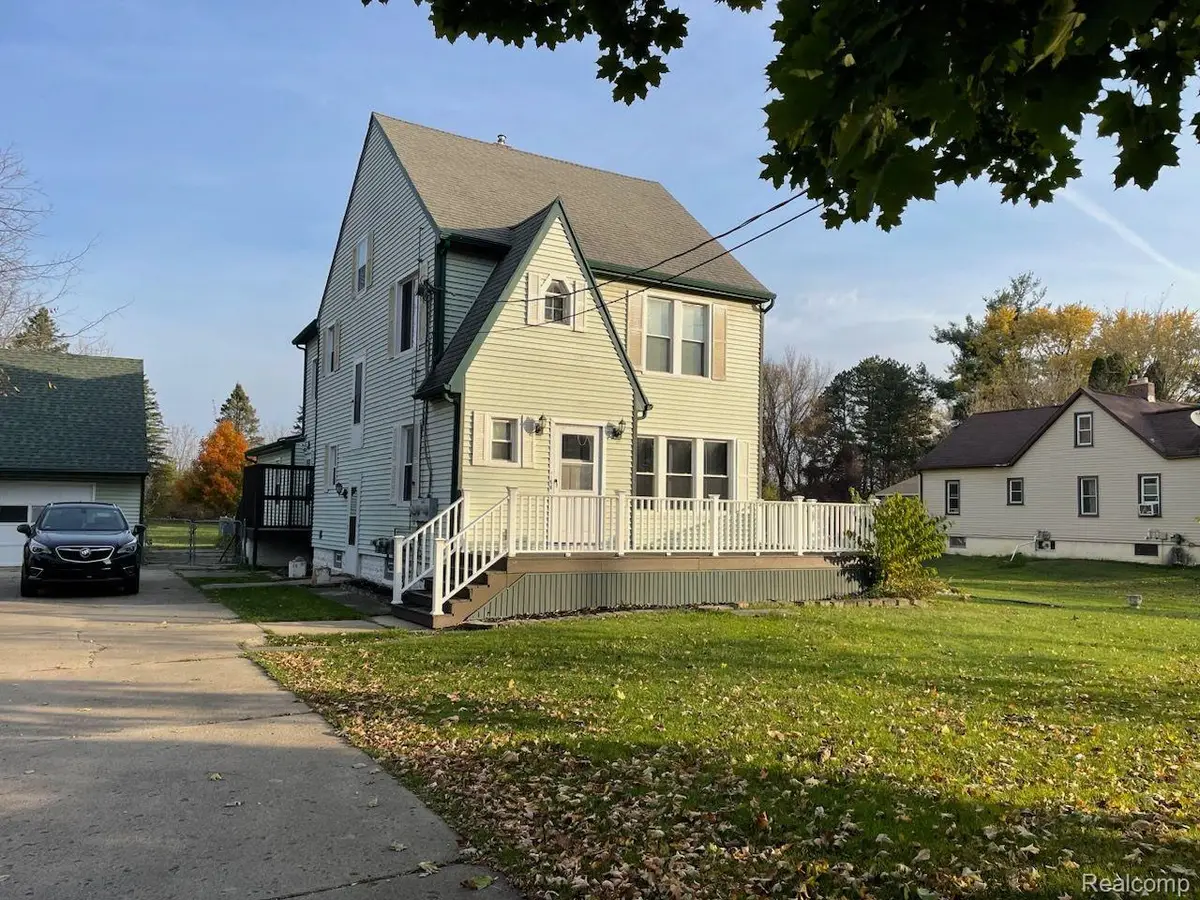 4355 Lapeer Road, Burton, MI 48509 - #1