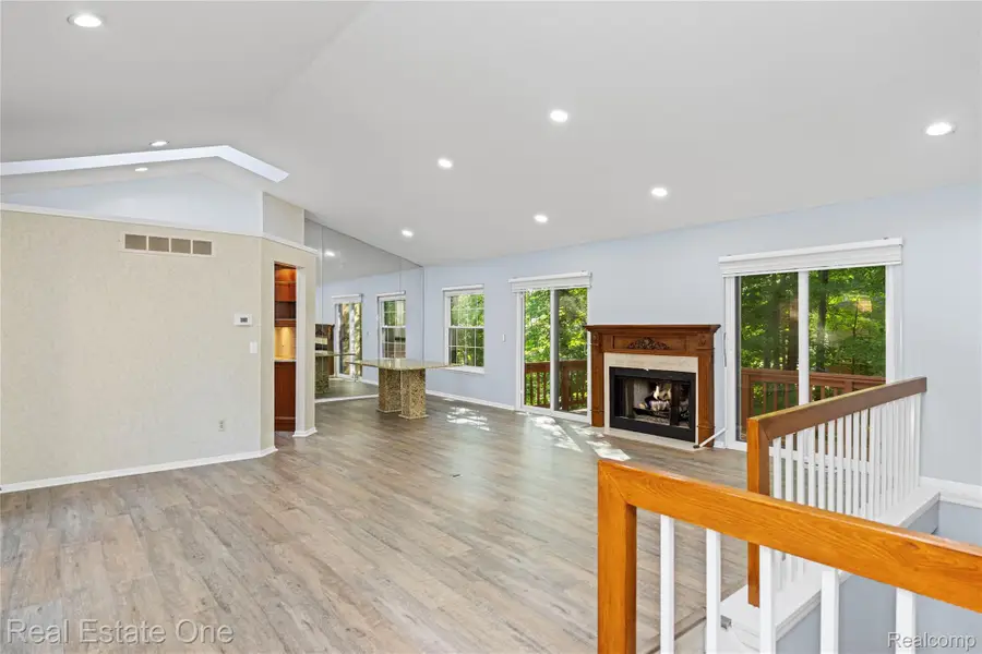 7332 Meadowridge Circle, West Bloomfield, MI 48322 - #3