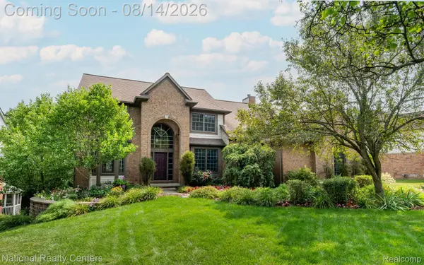 3813 Kaeleaf Road, LakeOrion, MI 48360