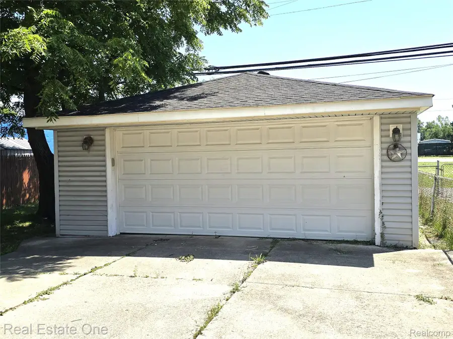 17182 Henry Street, Melvindale, MI 48122 - #3