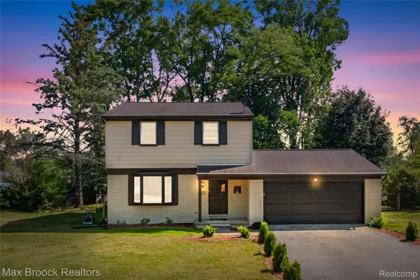 1874 Hopkins Drive, Wixom, MI 48393