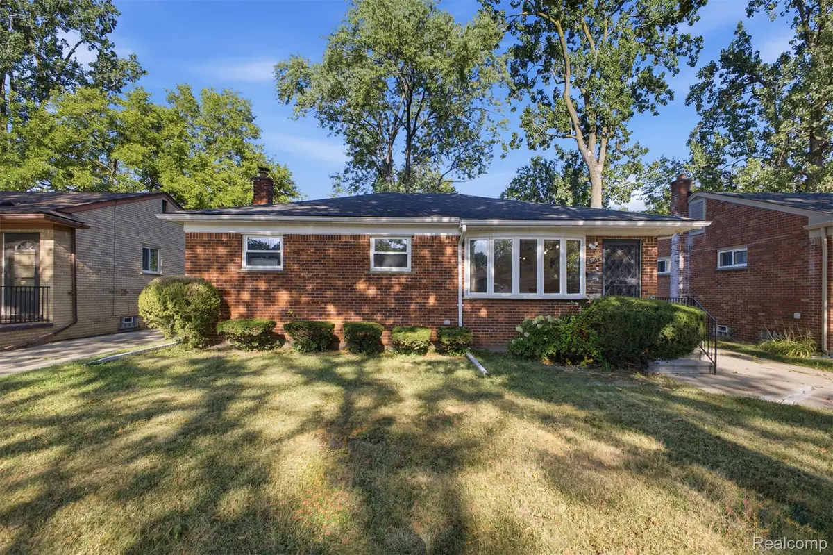 21840 Kenosha Street, Oak Park, MI 48237 - #1