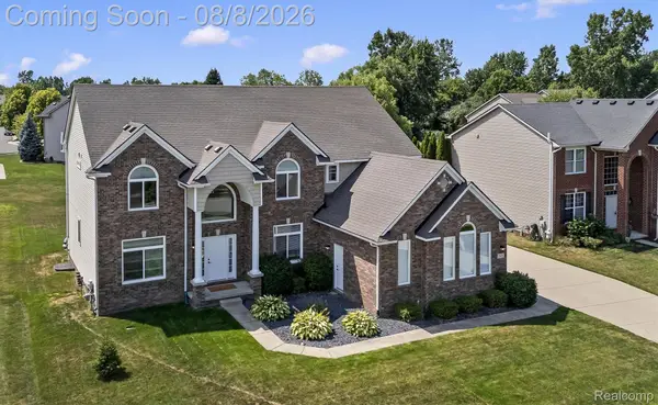 25655 Coach Lane, SouthLyon, MI 48178