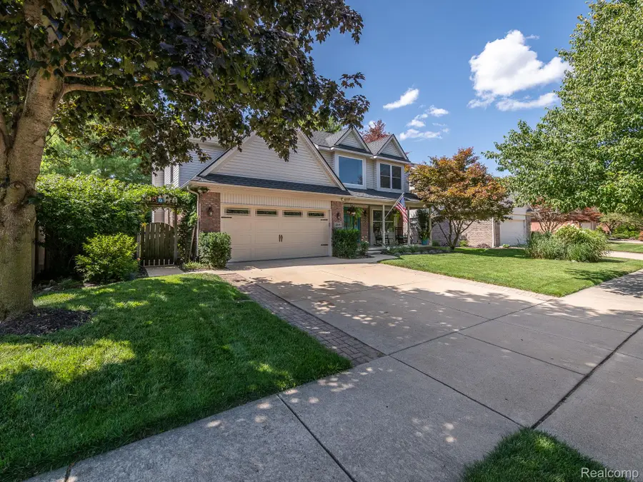 22045 Cherrywood Drive, Trenton, MI 48183 - #3