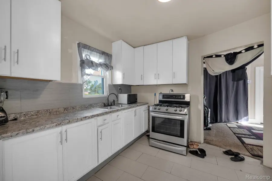2124 Halleck Street, Hamtramck, MI 48212 - #3