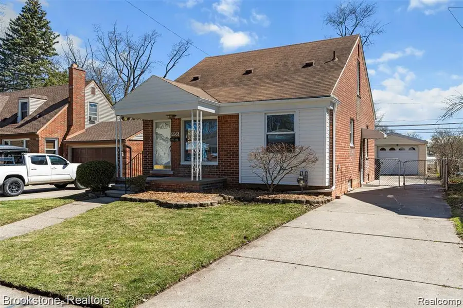 9956 Arnold Street, Redford, MI 48239 - #2