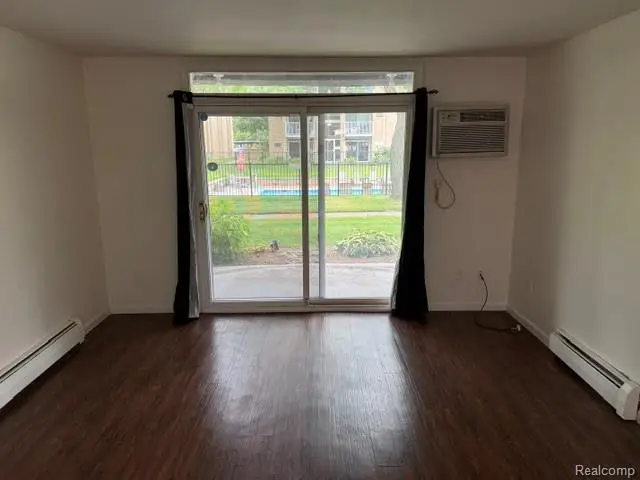 4909 Crooks Road #D-1, Royal Oak, MI 48073 - #2