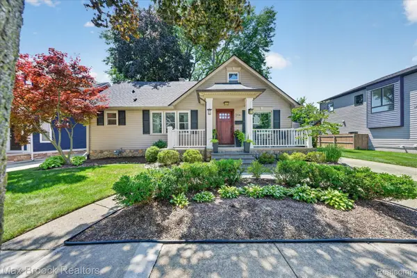 1320 Cole Street, Birmingham, MI 48009