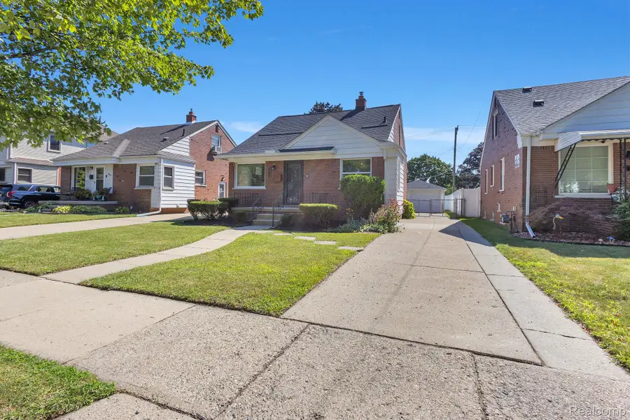 9283 Chatham Avenue, Allen Park, MI 48101 - #3