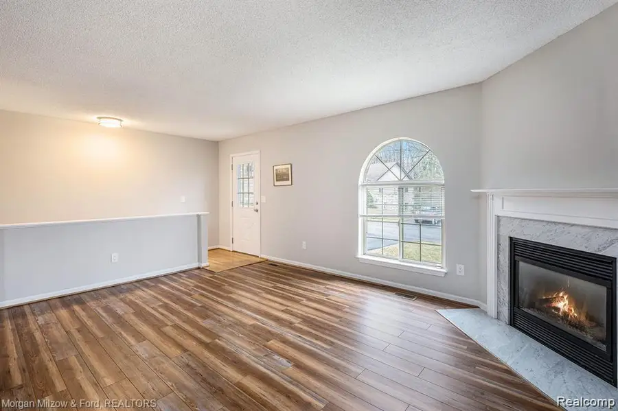 7080 S Bluewater Drive, Clarkston, MI 48348 - #3