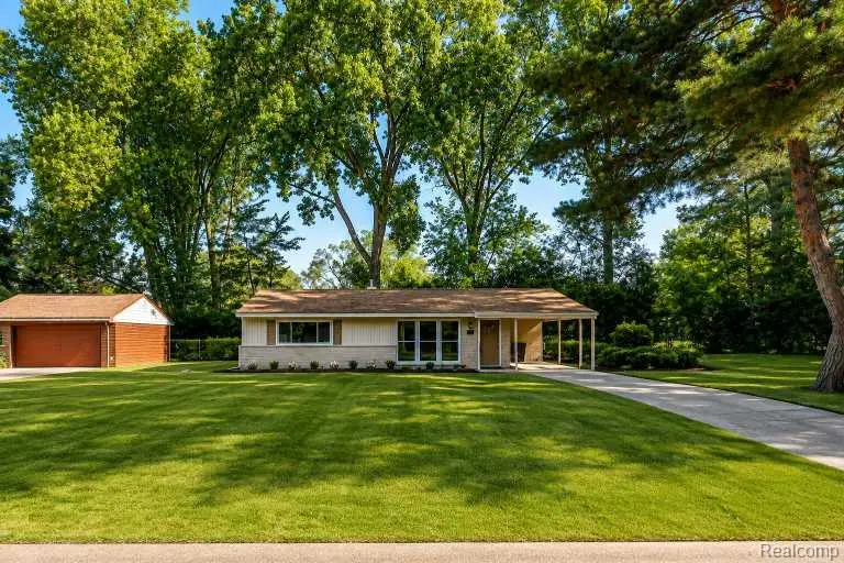 2642 Littletell Avenue, West Bloomfield, MI 48324 - #2