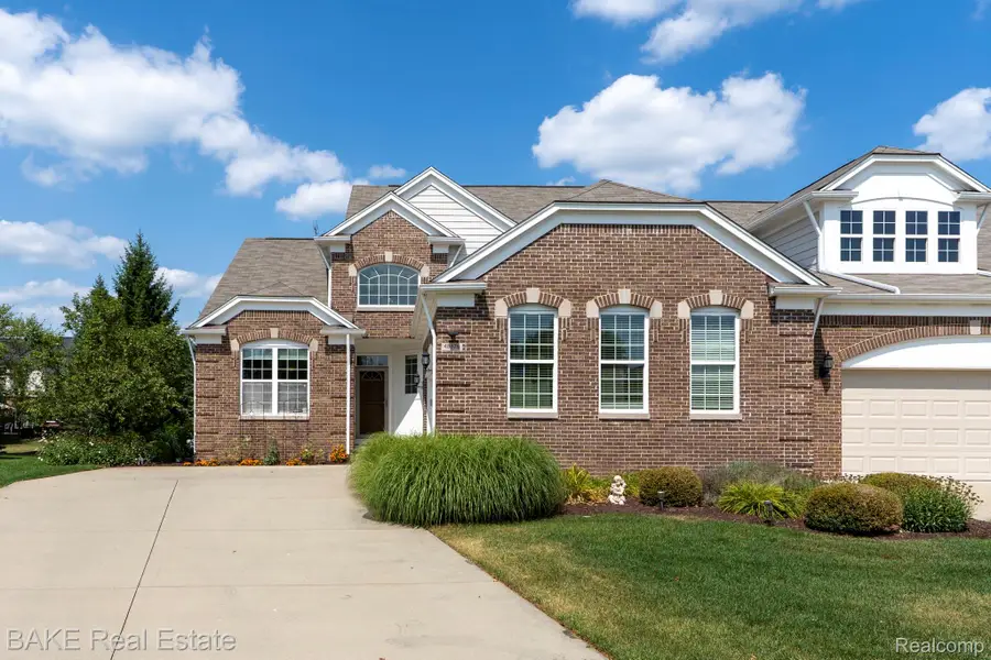 48876 Rainbow Lane N, Northville, MI 48168 - #2
