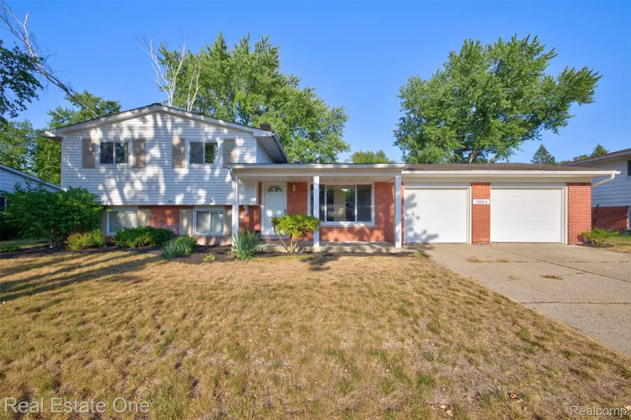 5964 Strathdon Way, Waterford, MI 48327 - #2